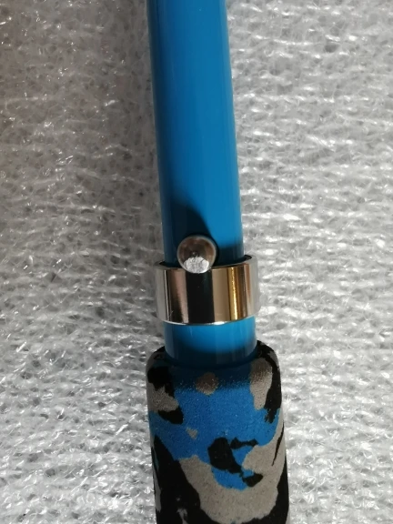 Foto de un comprador: Bastón de fibra de carbono ajustable en cinco secciones