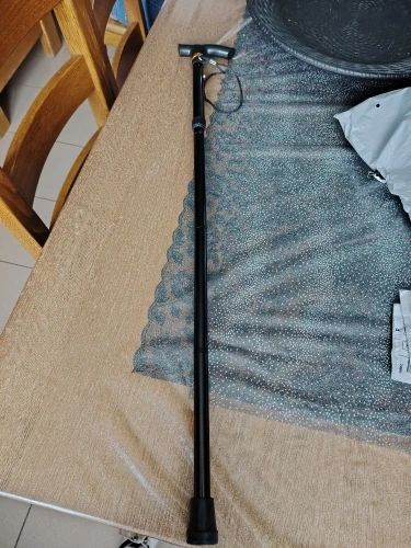 Foto de un comprador: Bastón ortopédico ajustable y plegable de aluminio ligero