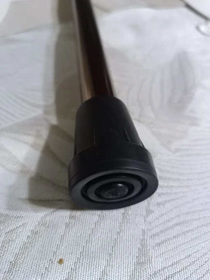 Foto de un comprador: Bastón plegable de aluminio de 5 niveles con dragonera