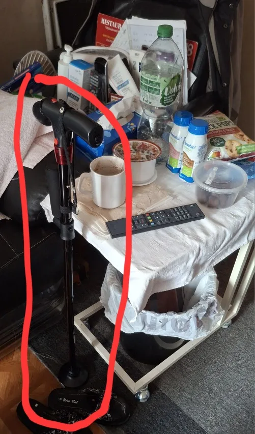 Foto de un comprador: BastÃ³n plegable telescÃ³pico con luz LED y alarma sonora
