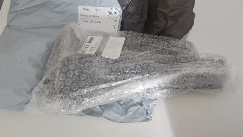 Foto de un comprador: Bastón de viaje plegable y telescópico con luz LED, 95 cm