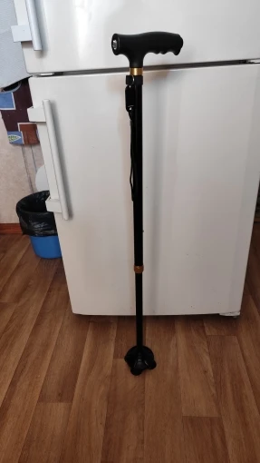 Foto de un comprador: Bastón ajustable para adulto mayor con apoyo amortiguado