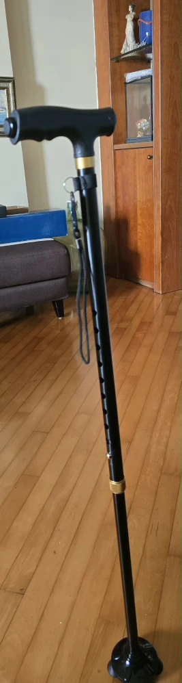 Foto de un comprador: Bastón ajustable para adulto mayor con apoyo amortiguado