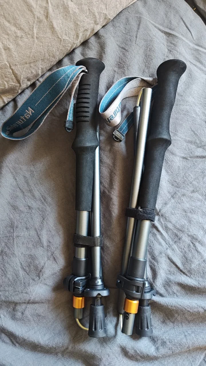 Foto de un comprador: Bastón de trekking de fibra de carbono en cinco secciones