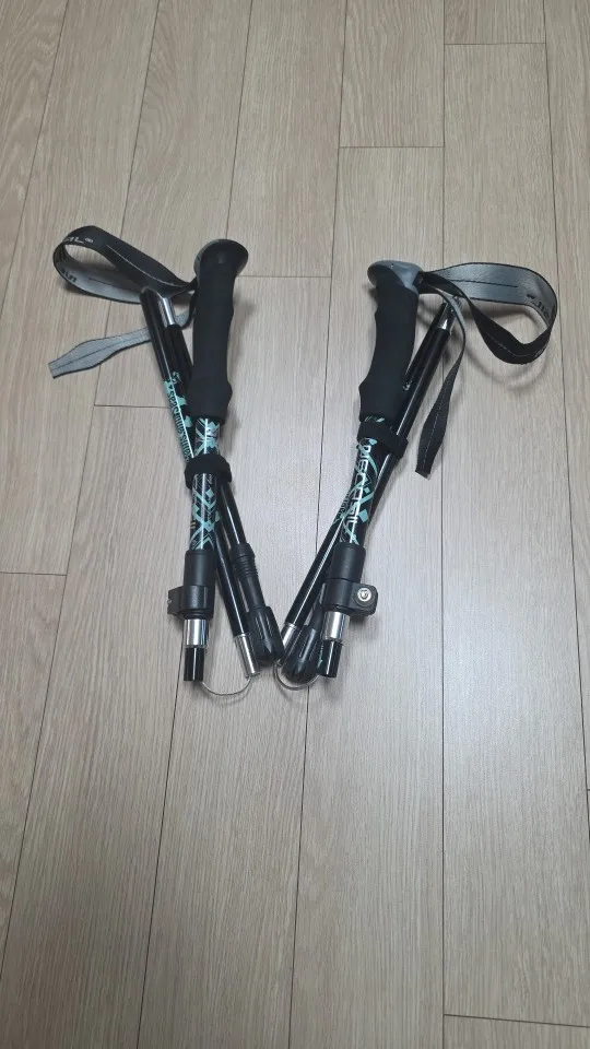 Foto de un comprador: Par de bastones de trekking de aluminio plegables y ajustables