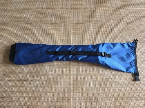 Foto de un comprador: Bastón de trekking: funda plegable para guardar dos