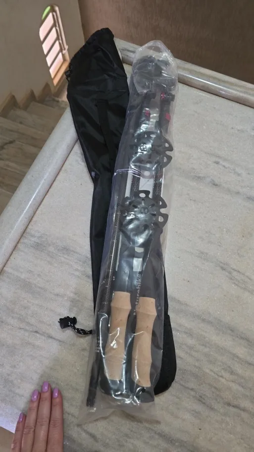 Foto de un comprador: Bastones de senderismo de fibra de carbono para tus rutas