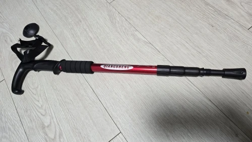 Foto de un comprador: Bastón plegable de 4 secciones para trekking, de 53 a 110 cm