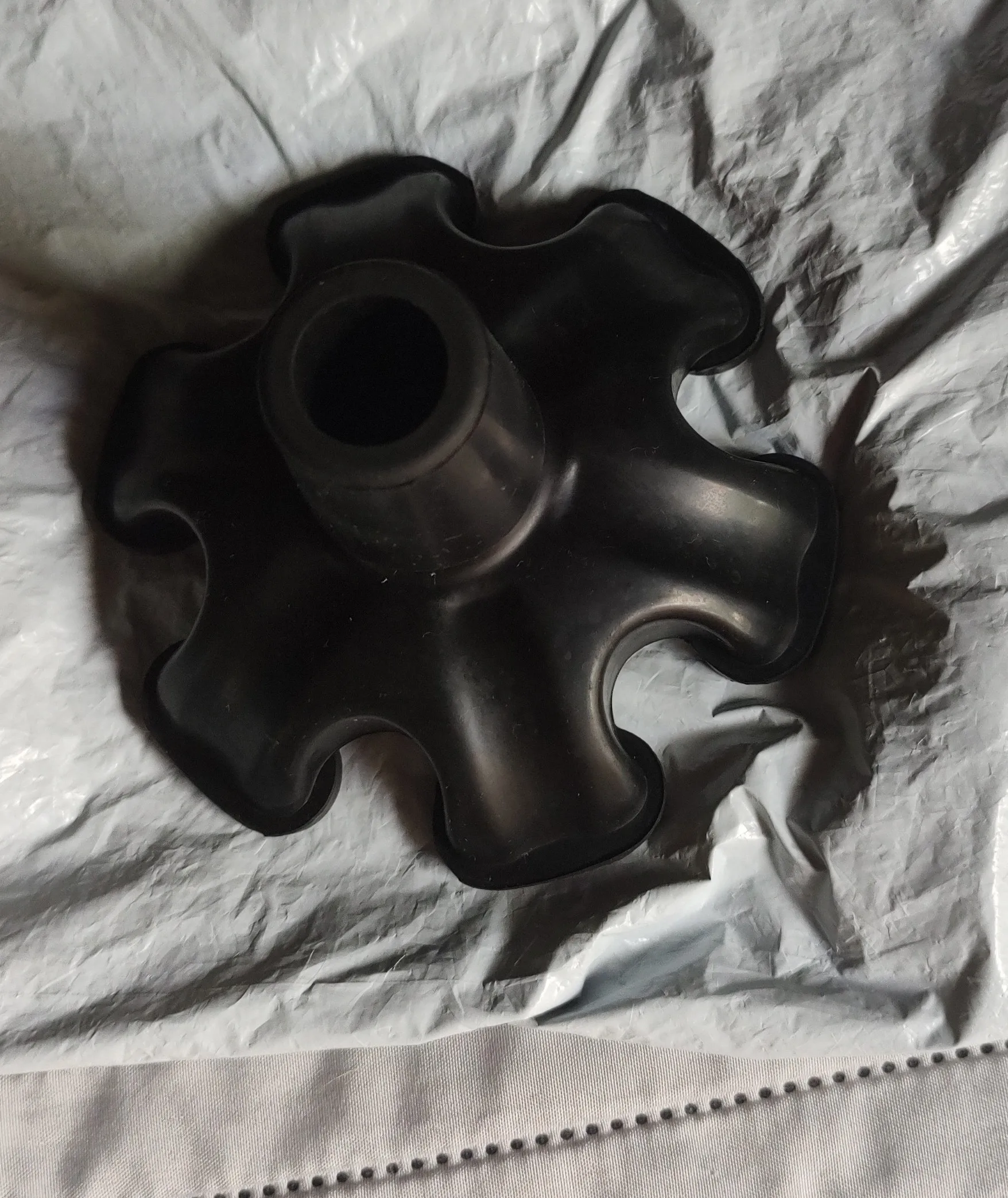 Foto de un comprador: Regatón de goma con seis apoyos para bastón de 19 mm